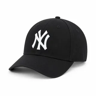 La gorra negra del novato